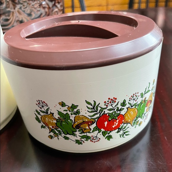 Vintage 70s Sterlite Spice O’ Life Plastic Canister Set Of 3 - Picture 4 of 15